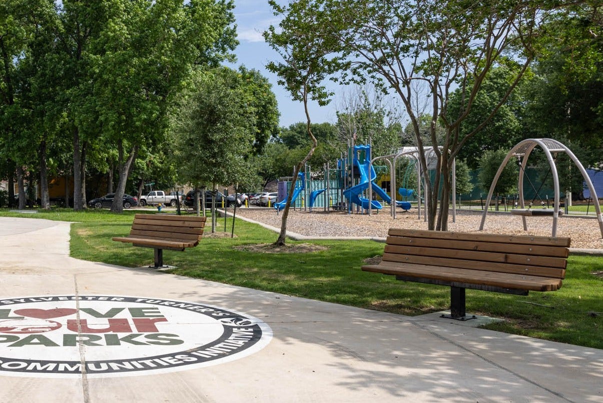 Just steps from the home, Lincoln Park offers exceptional neighborhood amenities, including a swimming pool, tennis courts, playground, and expansive green space.