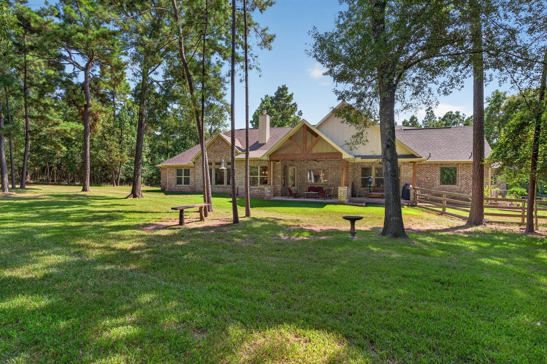 501 Corsair Court, Montgomery, TX 77316 Welcome Home to 501 Corsair Court