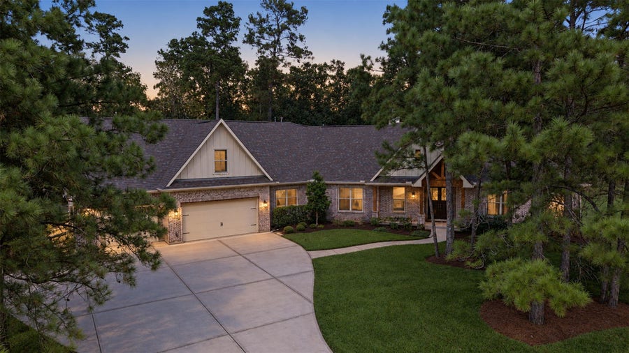 Property photo for 501 Corsair Court, Montgomery, TX