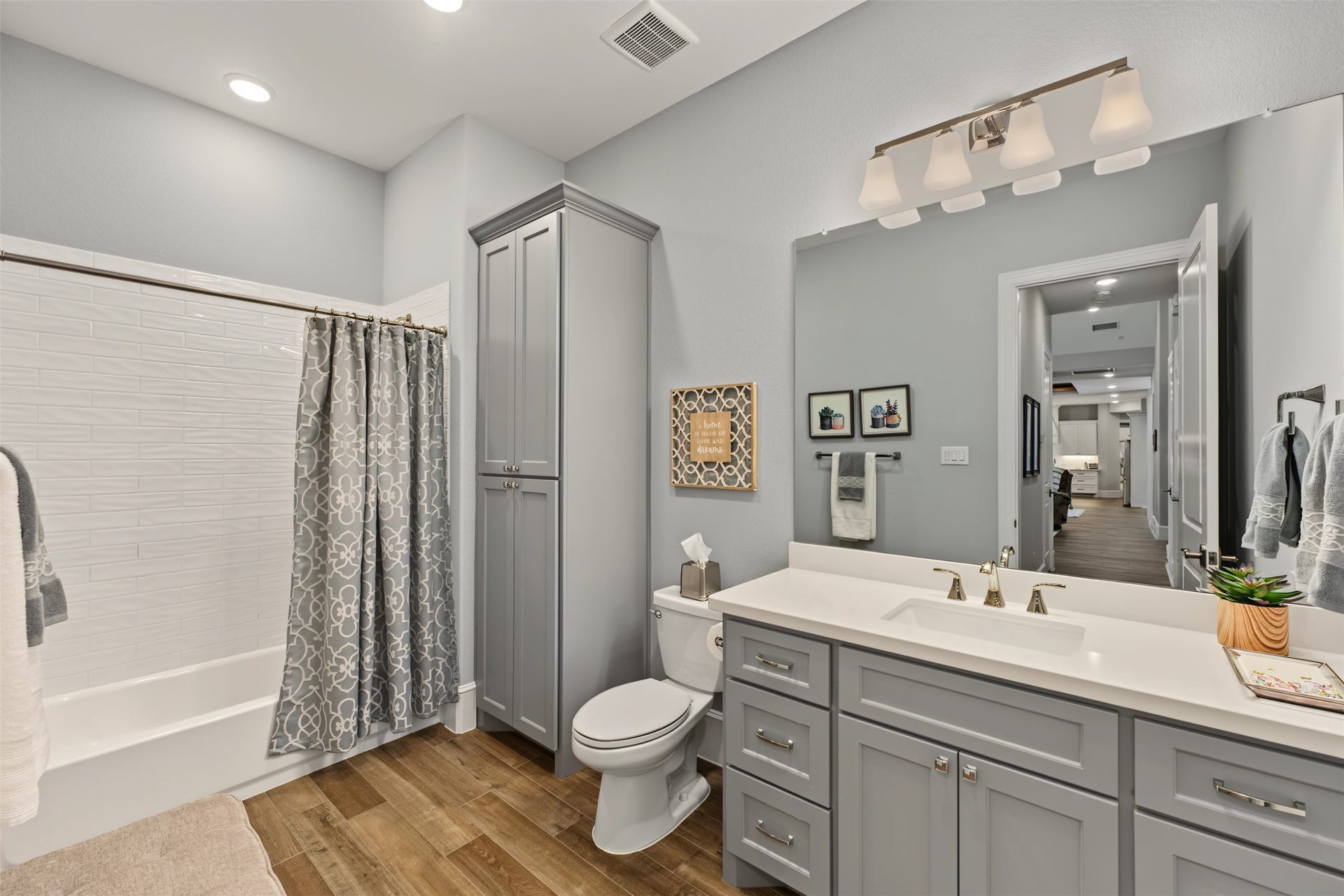 501 Corsair Court, Montgomery, TX 77316 Bathroom at the end of the hall for guests and the secondary bedroom.