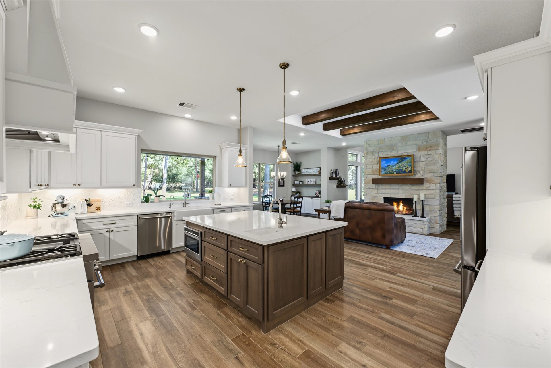 501 Corsair Court, Montgomery, TX 77316 The home features a whole home water filtration system, but also a reverse osmosis ssytem that supports the kitchen sink, refrigerator, and ice machine.