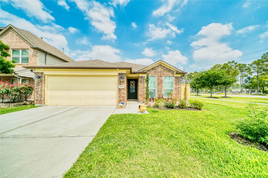 Property photo for 18306 W Hardy Road, Houston, TX