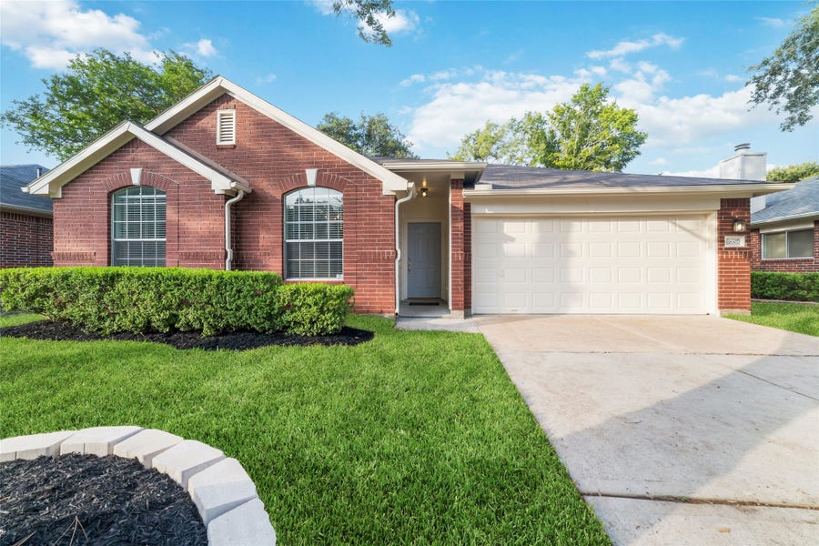 Property photo for 18307 Cobblestone Drive, Cypress, TX