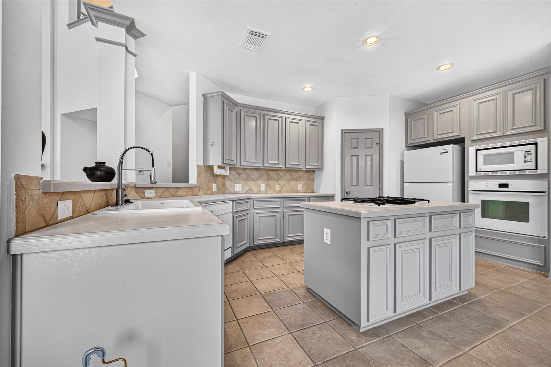 5535 Moss Meadow Court, Sugar Land, TX 77479 5535 Moss Meadow Court, Sugar Land, TX 77479