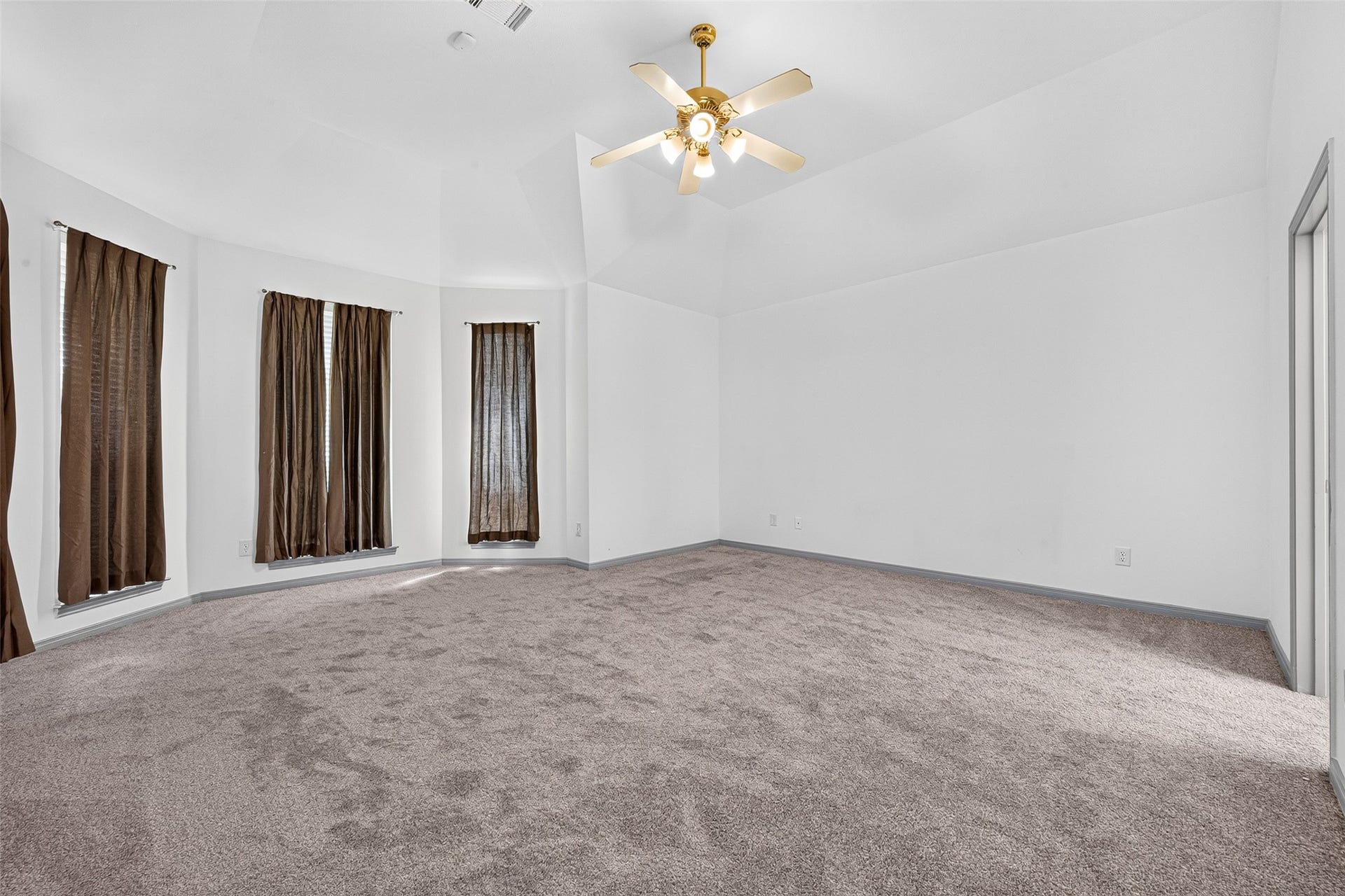 5535 Moss Meadow Court, Sugar Land, TX 77479 5535 Moss Meadow Court, Sugar Land, TX 77479