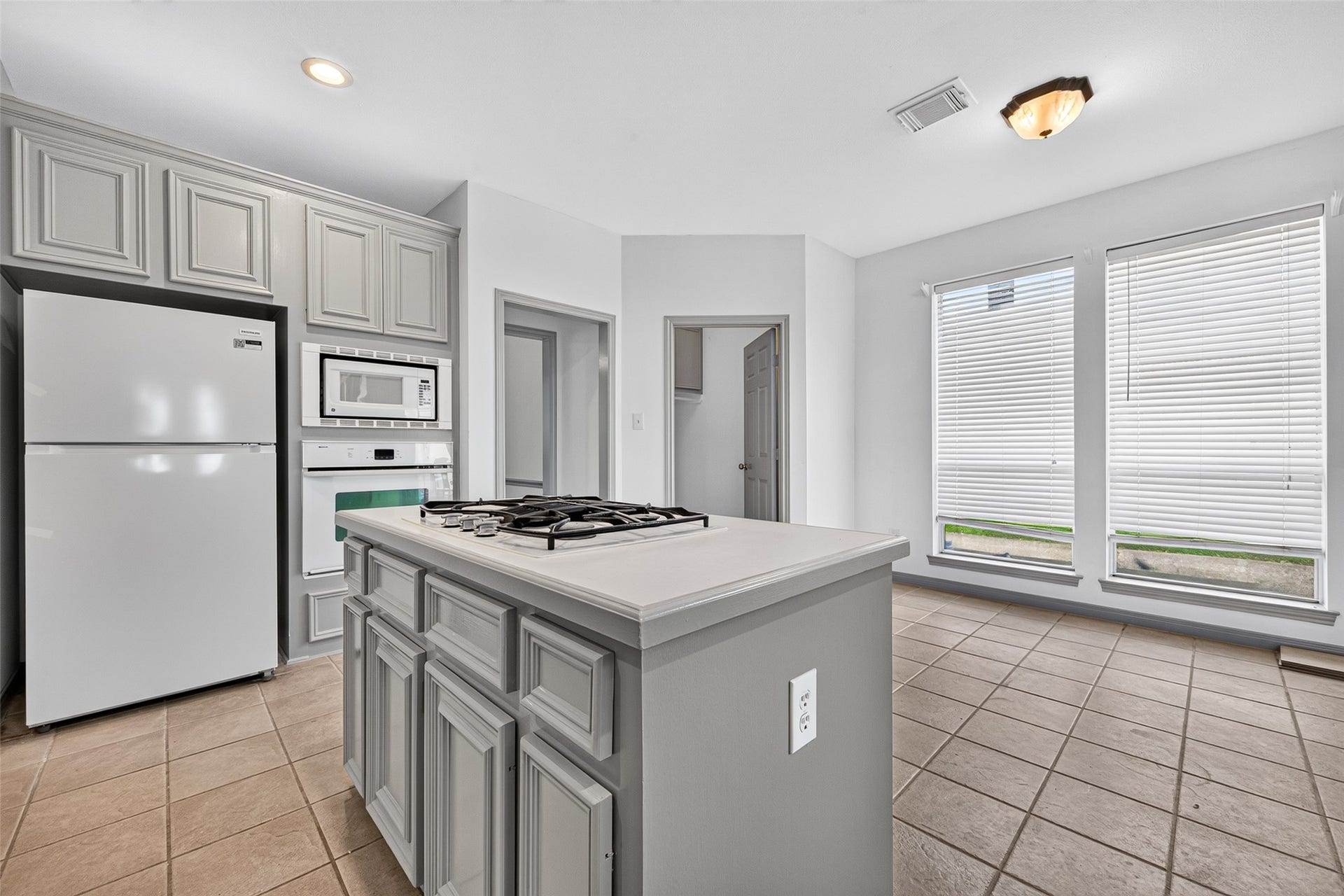 5535 Moss Meadow Court, Sugar Land, TX 77479 5535 Moss Meadow Court, Sugar Land, TX 77479