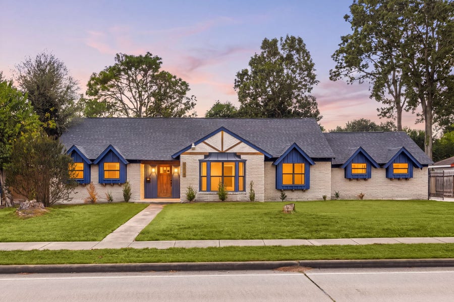 Property photo for 5519 W Bellfort Avenue, Houston, TX