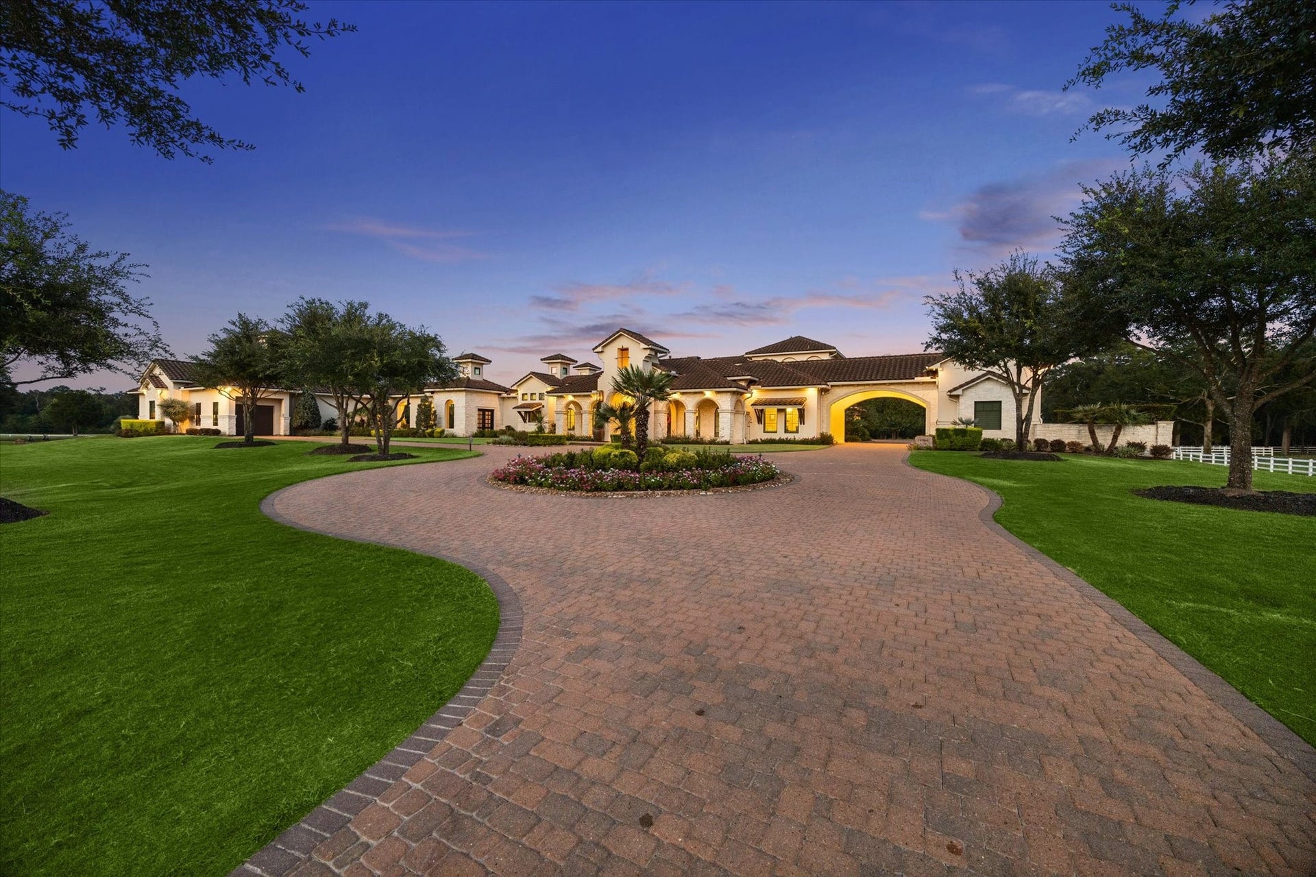 16830 Bridle Oak Drive, Cypress, TX 77433 16830 Bridle Oak Drive, Cypress, TX 77433