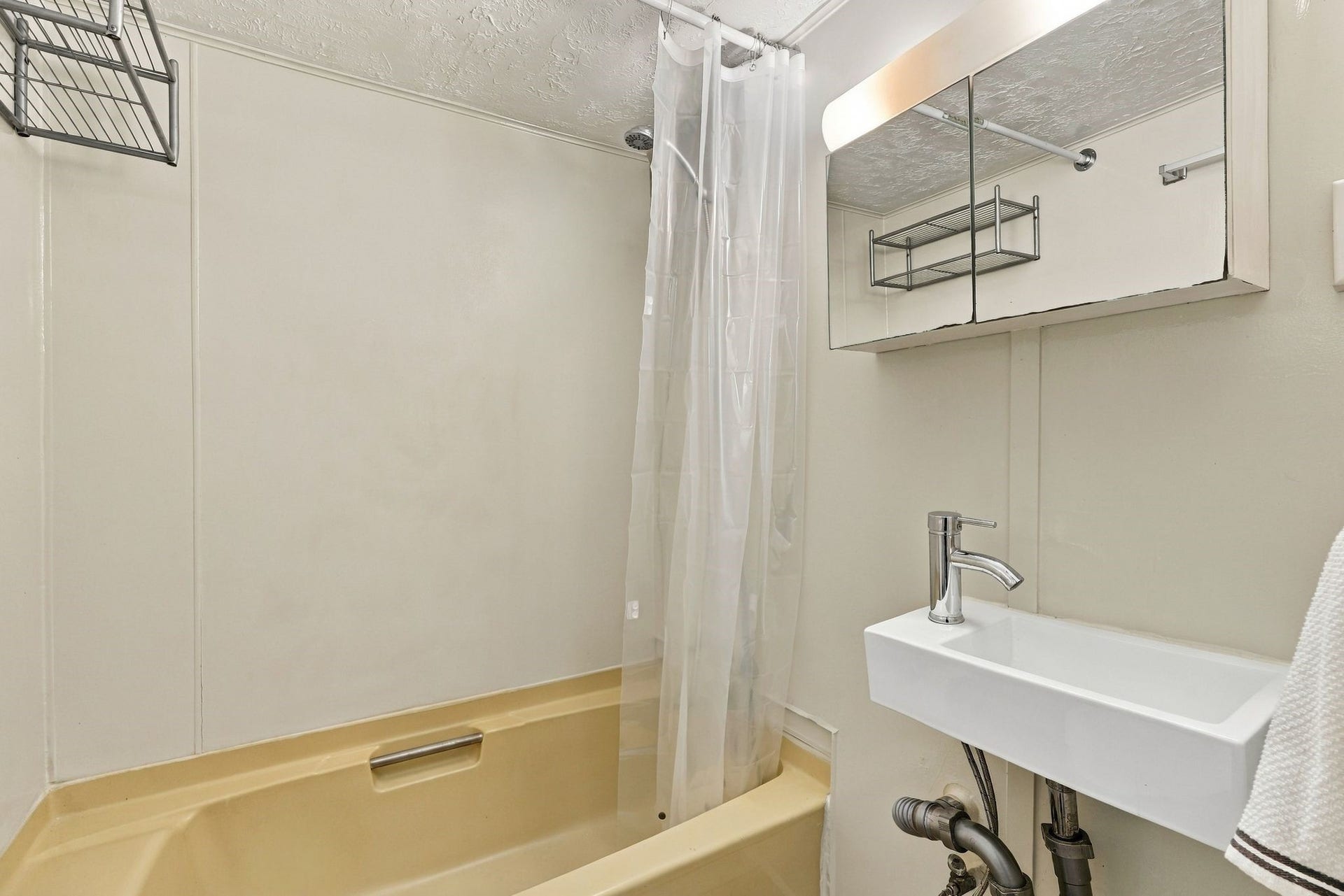 16443 Piper Lane, Montgomery, TX 77316 16443 Piper Lane, Montgomery, TX 77316
