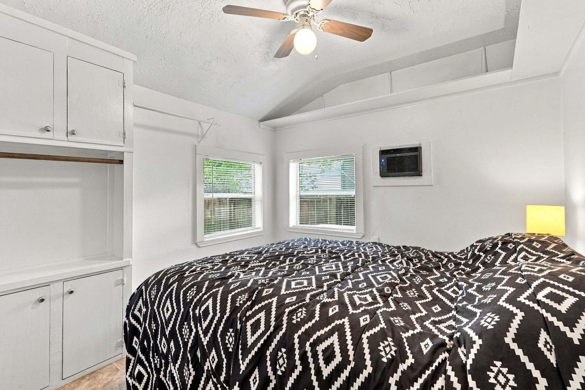 16443 Piper Lane, Montgomery, TX 77316 16443 Piper Lane, Montgomery, TX 77316