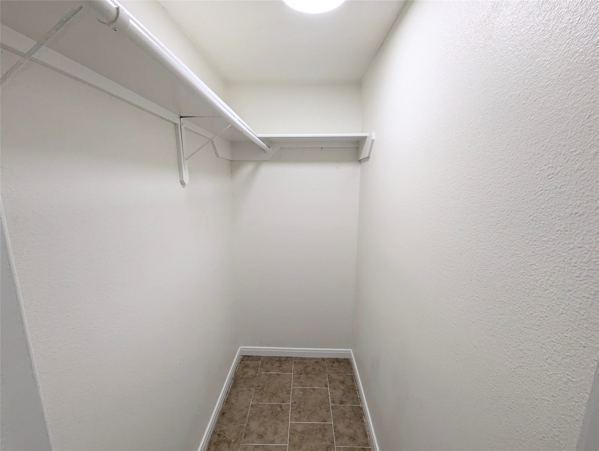 809 Glen Hollow Drive, Conroe, TX 77385