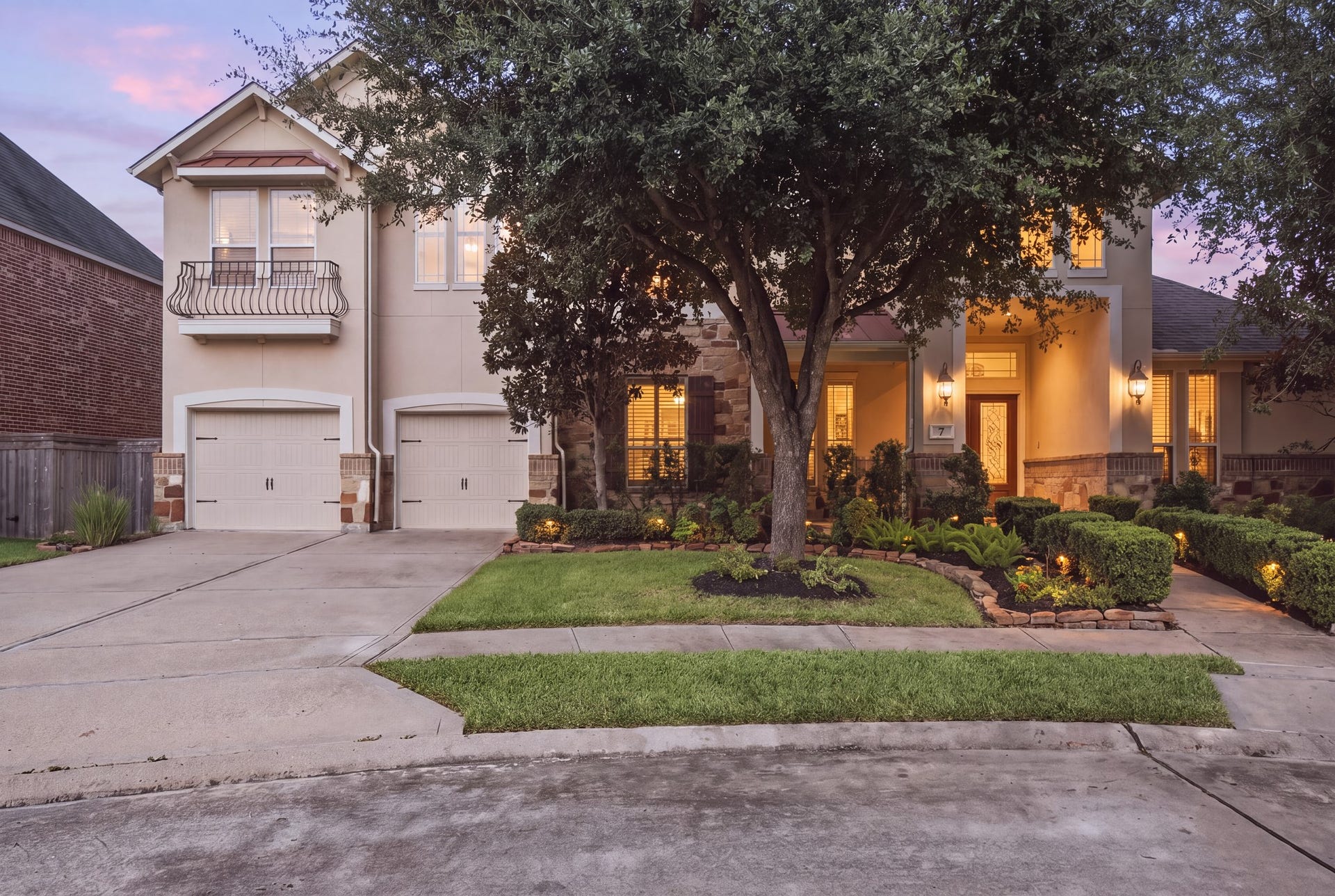 7 Placido Way Court, Missouri City, TX 77459 Welcome home to 7 Placido Way Ct!