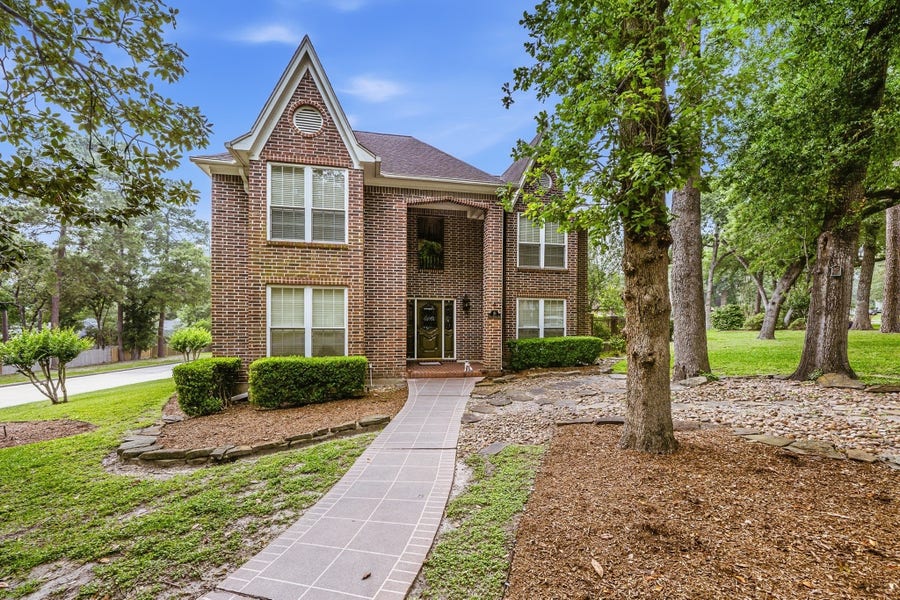 Property photo for 30 Royal Dalton Circle, Conroe, TX