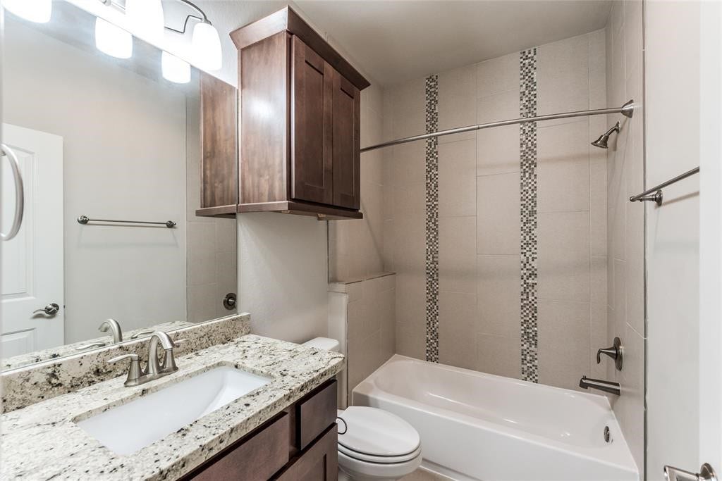 bathroom 2 with bath, beautiful granite counter