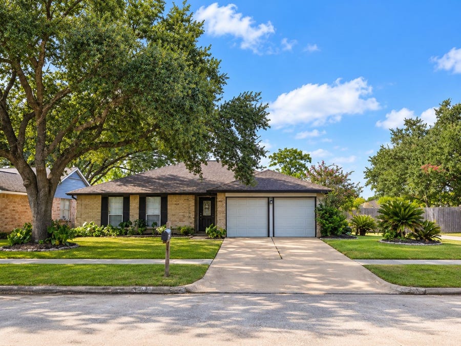 Property photo for 19631 Spanish Needle Drive, Houston, TX