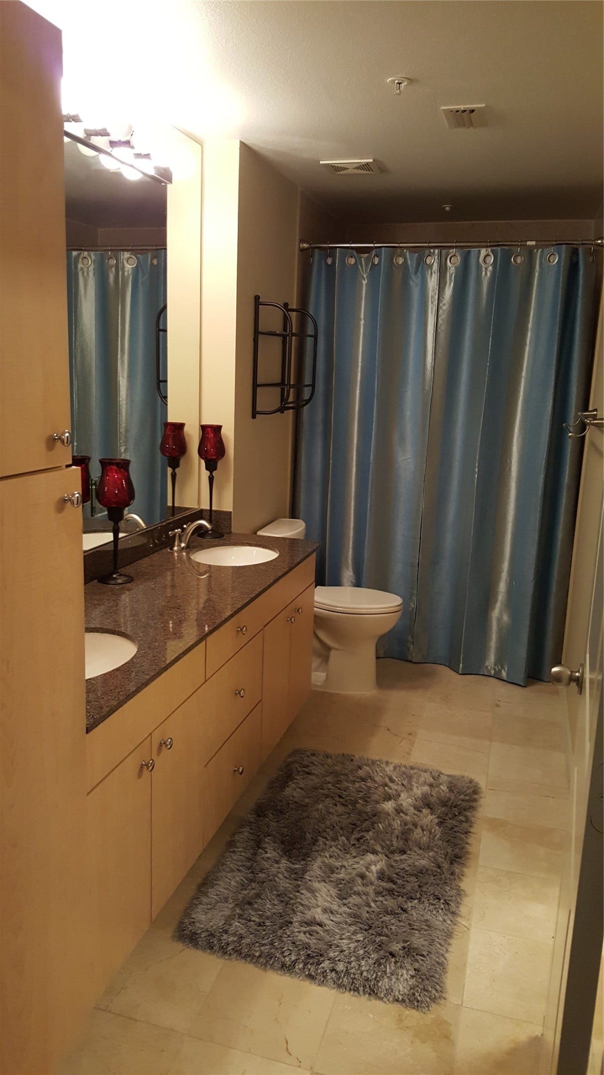3505 Sage Road, #502, Houston, TX 77056 Primary bathroom
