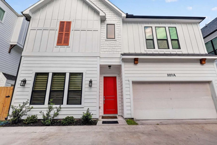 Property photo for 909 Oak Street, #A, Houston, TX