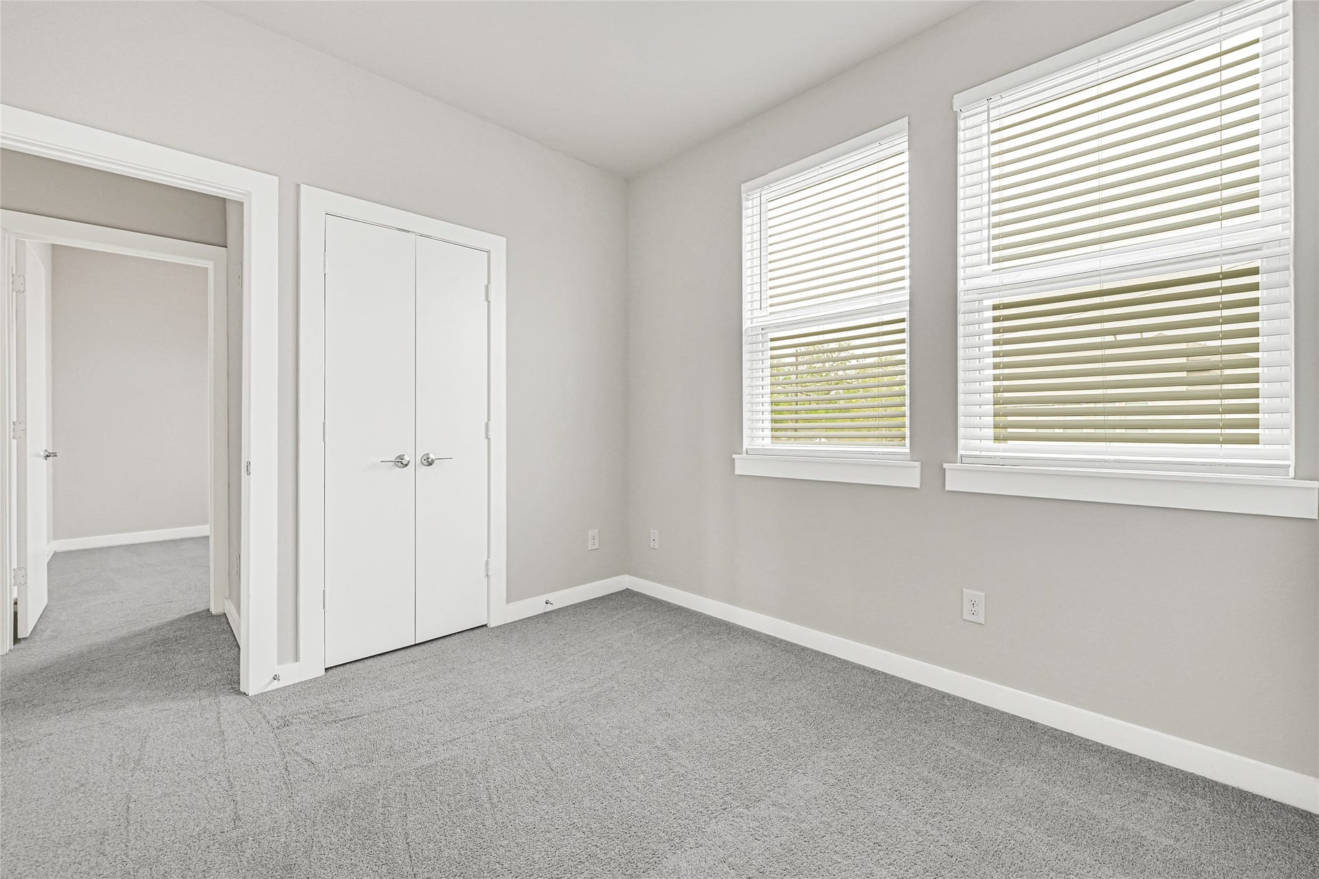 9431 Jutland Road, Houston, TX 77033 9431 Jutland Road, Houston, TX 77033
