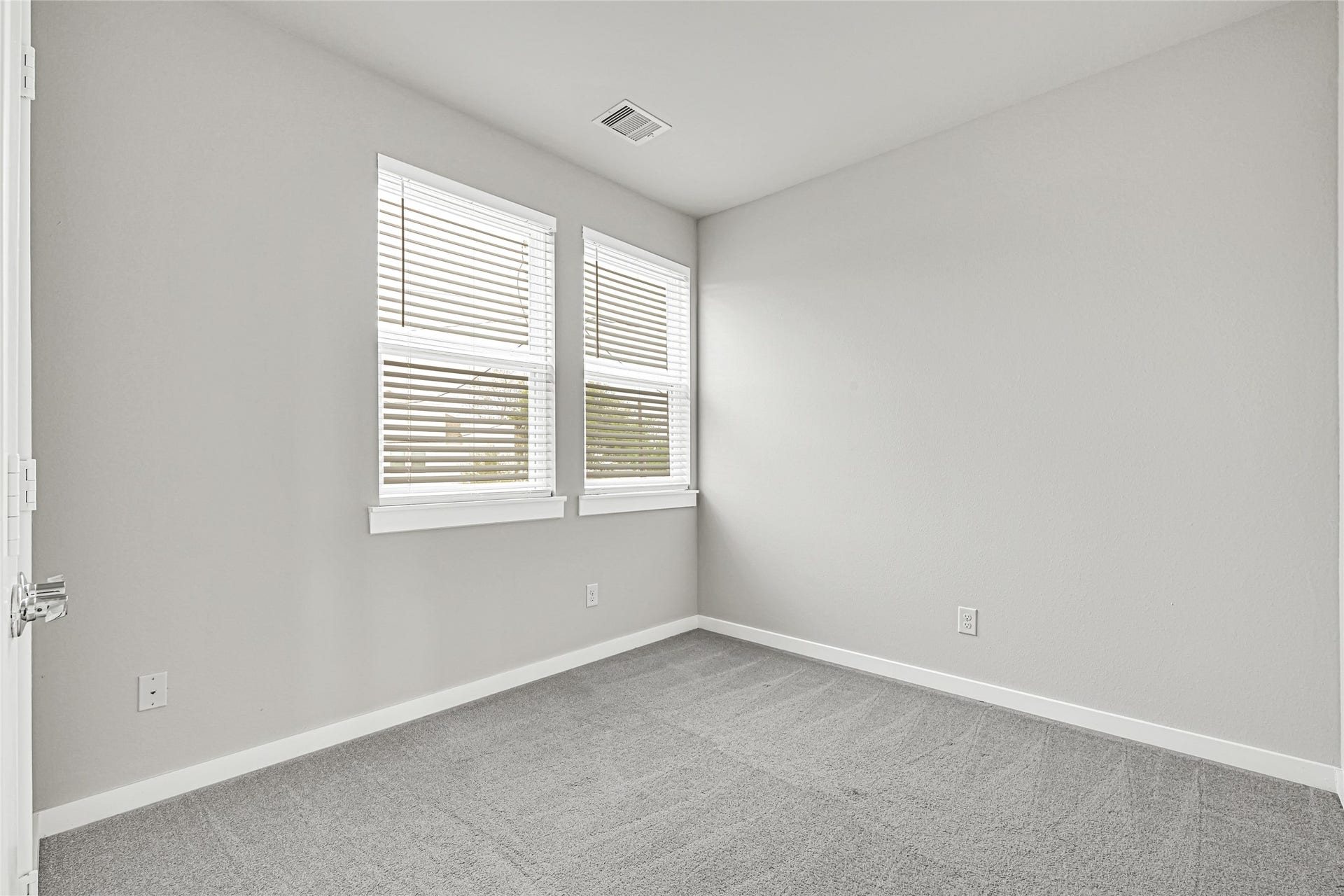 9431 Jutland Road, Houston, TX 77033 9431 Jutland Road, Houston, TX 77033