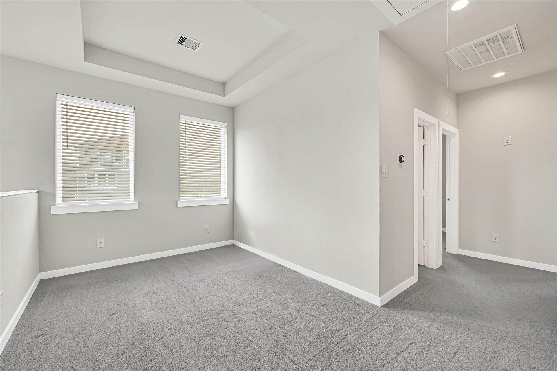 9431 Jutland Road, Houston, TX 77033 9431 Jutland Road, Houston, TX 77033