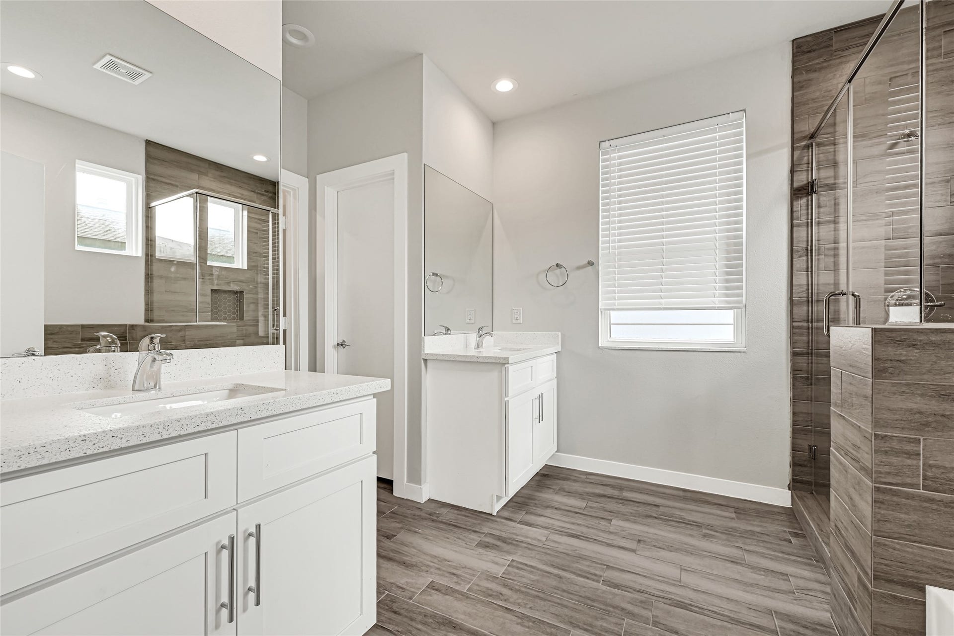 9431 Jutland Road, Houston, TX 77033 9431 Jutland Road, Houston, TX 77033