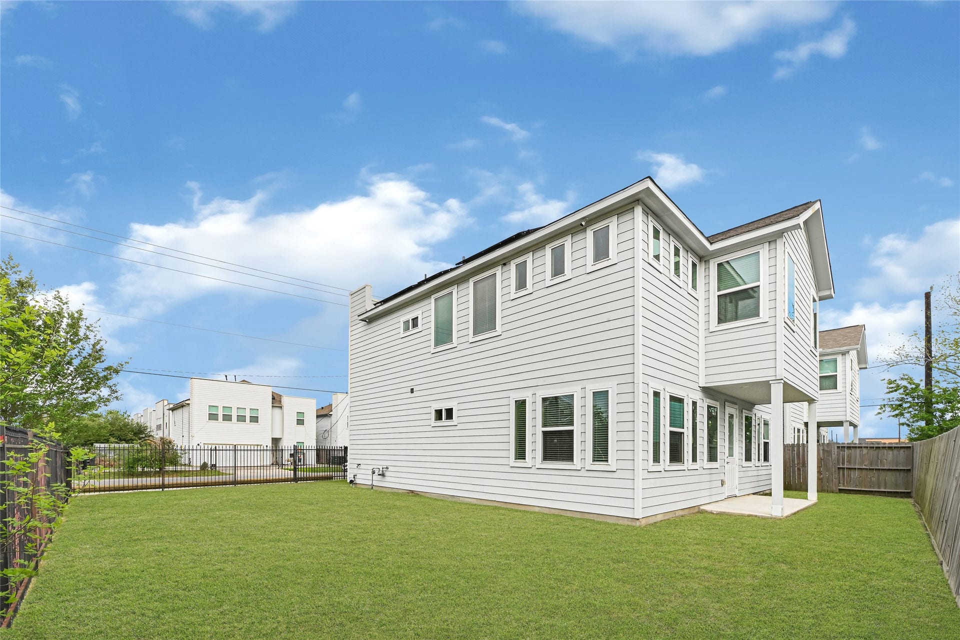 9431 Jutland Road, Houston, TX 77033 9431 Jutland Road, Houston, TX 77033