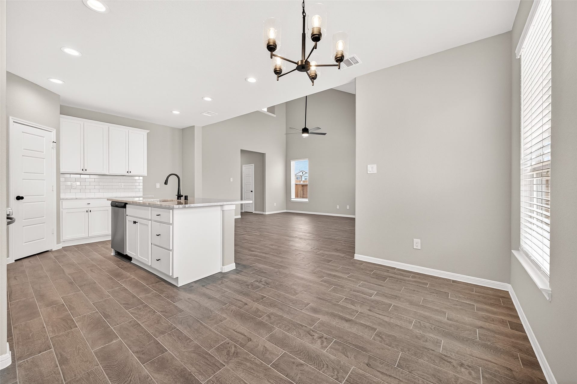 312 Stone Placa, Brookshire, TX 77423