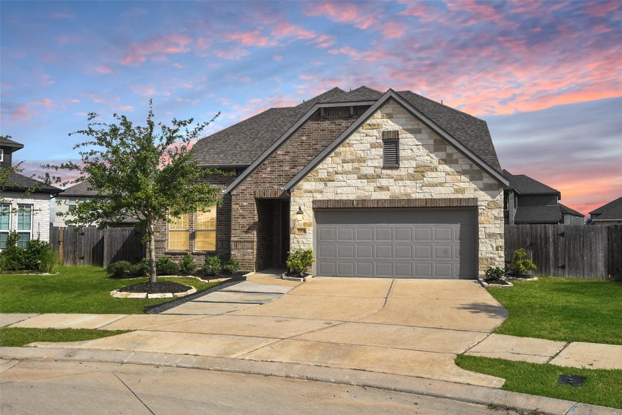 Property photo for 7702 KENORA Way, Richmond, TX