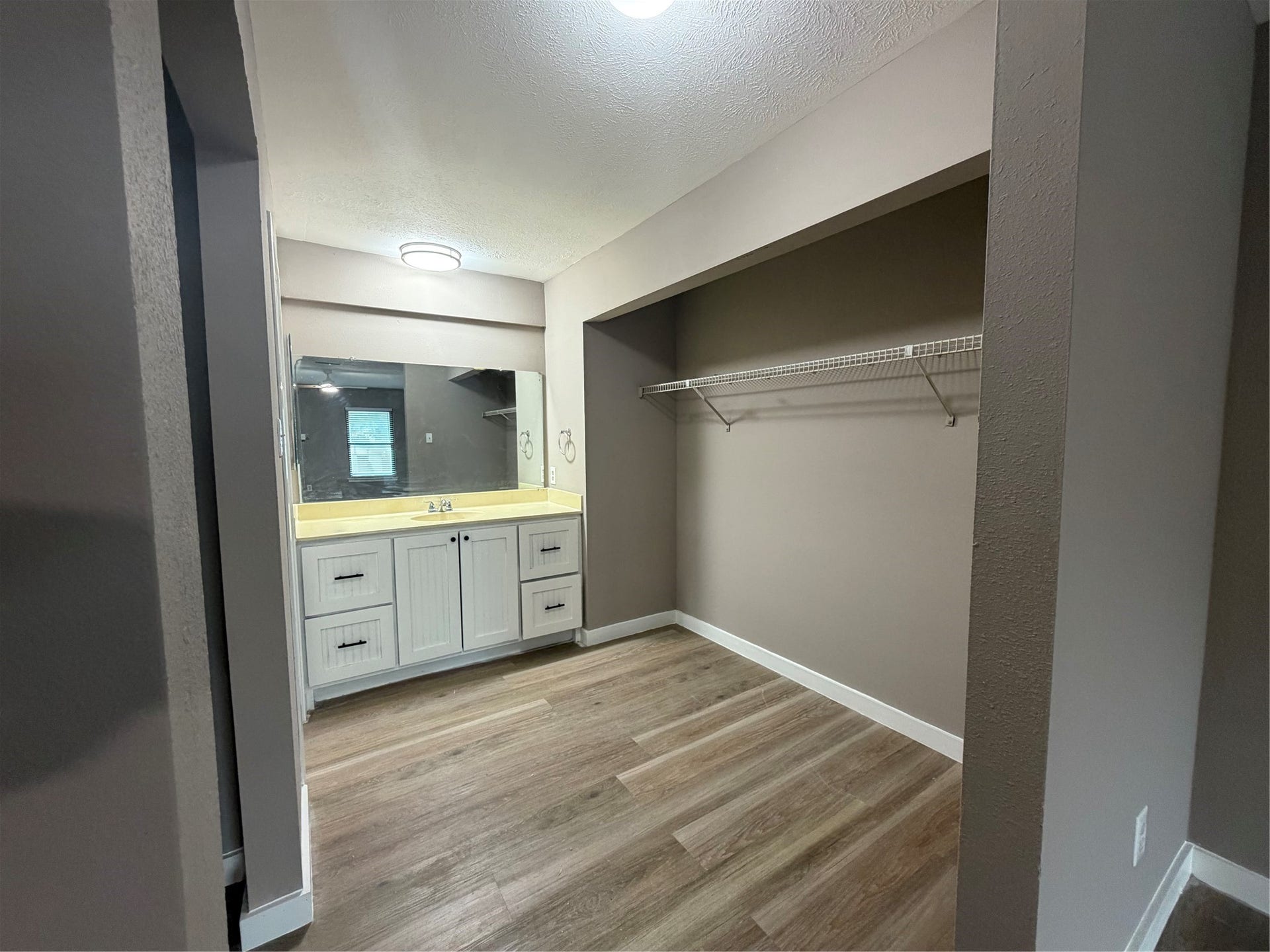 2611 W Greens Road, Houston, TX 77067 2611 W Greens Road, Houston, TX 77067