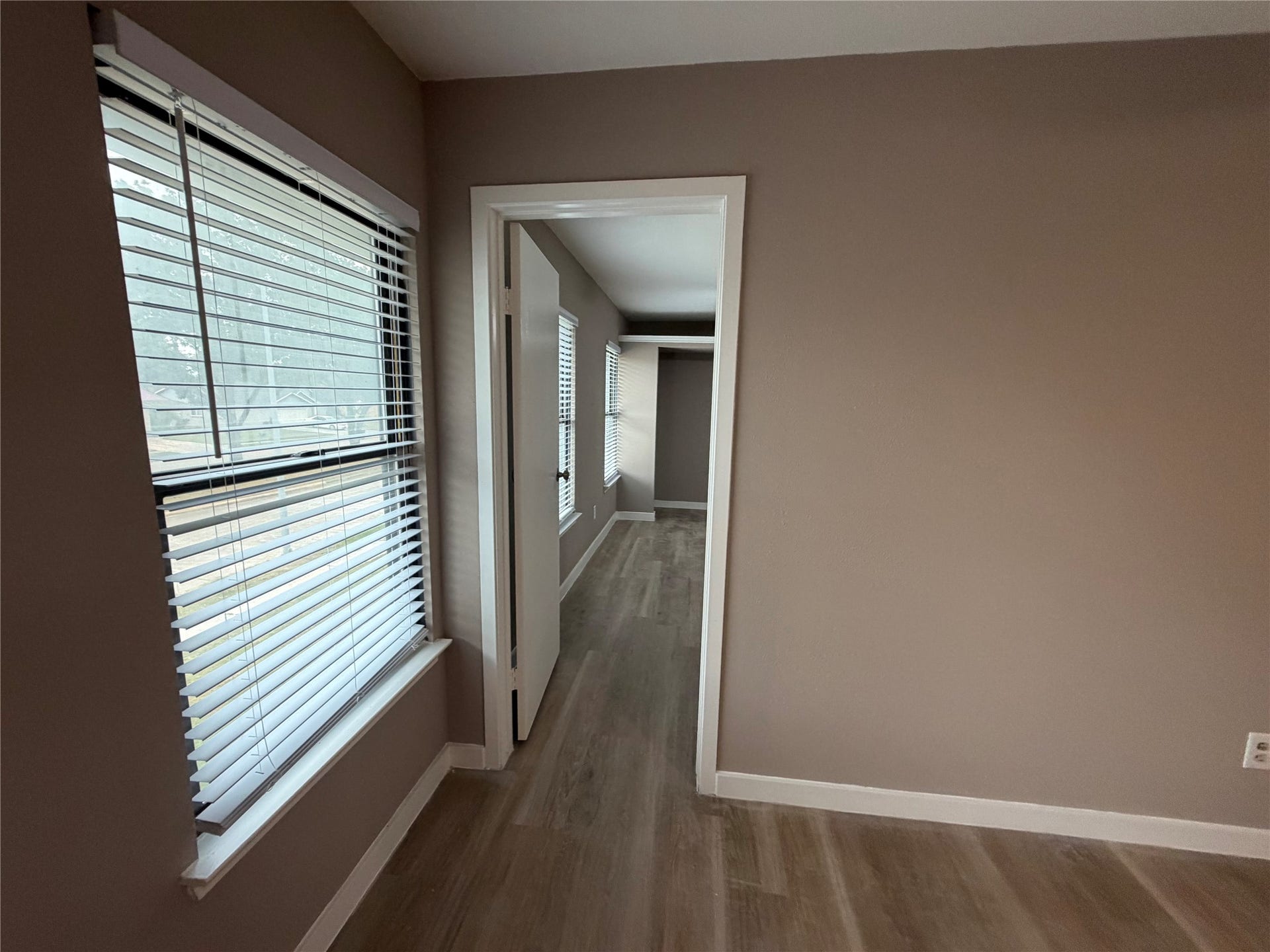 2611 W Greens Road, Houston, TX 77067 2611 W Greens Road, Houston, TX 77067
