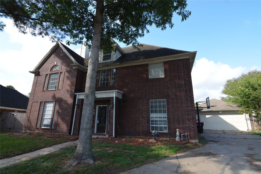 Property photo for 6131 Old Farmhouse Lane, Katy, TX
