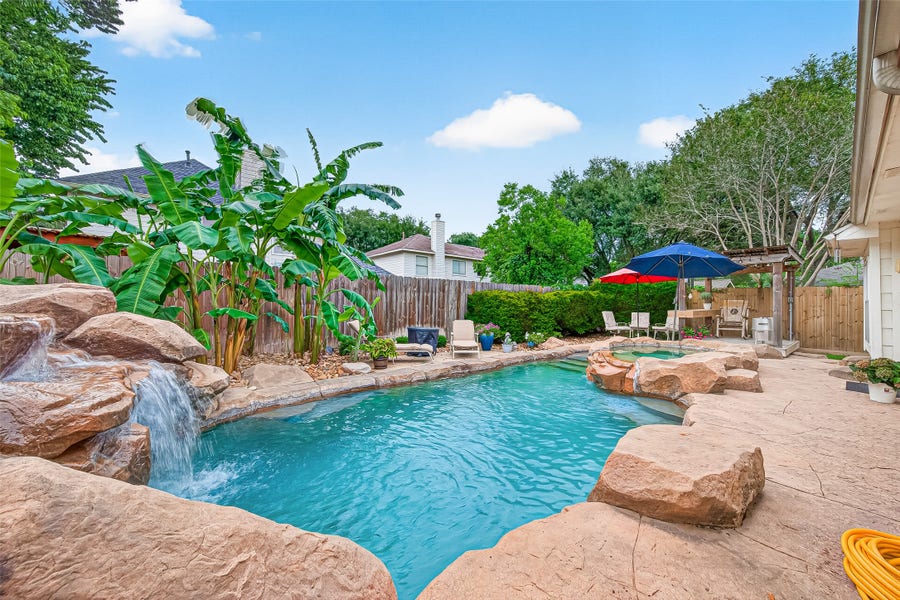 Property photo for 1510 Alma Court, Richmond, TX
