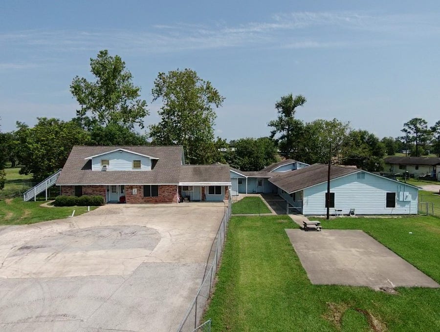 Property photo for 1320 W Brazos Avenue, West Columbia, TX