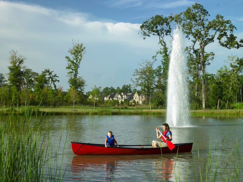 98 W Knightsbridge Drive, The Woodlands, TX 77385 Rent a kayak and and enjoy Lake Woodlands!