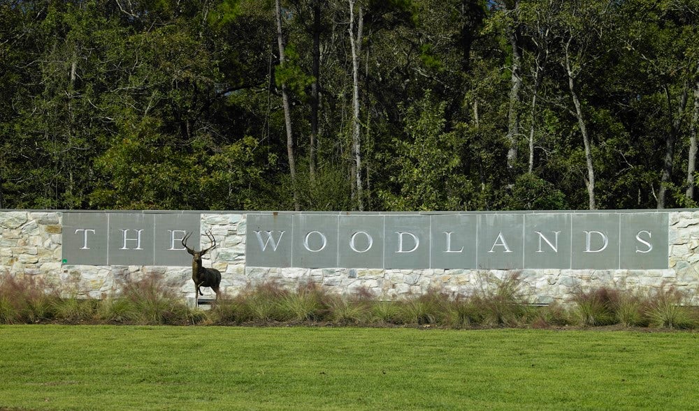 98 W Knightsbridge Drive, The Woodlands, TX 77385 Welcome to The Woodlands, more than just a great place to live ...it's a lifestyle!