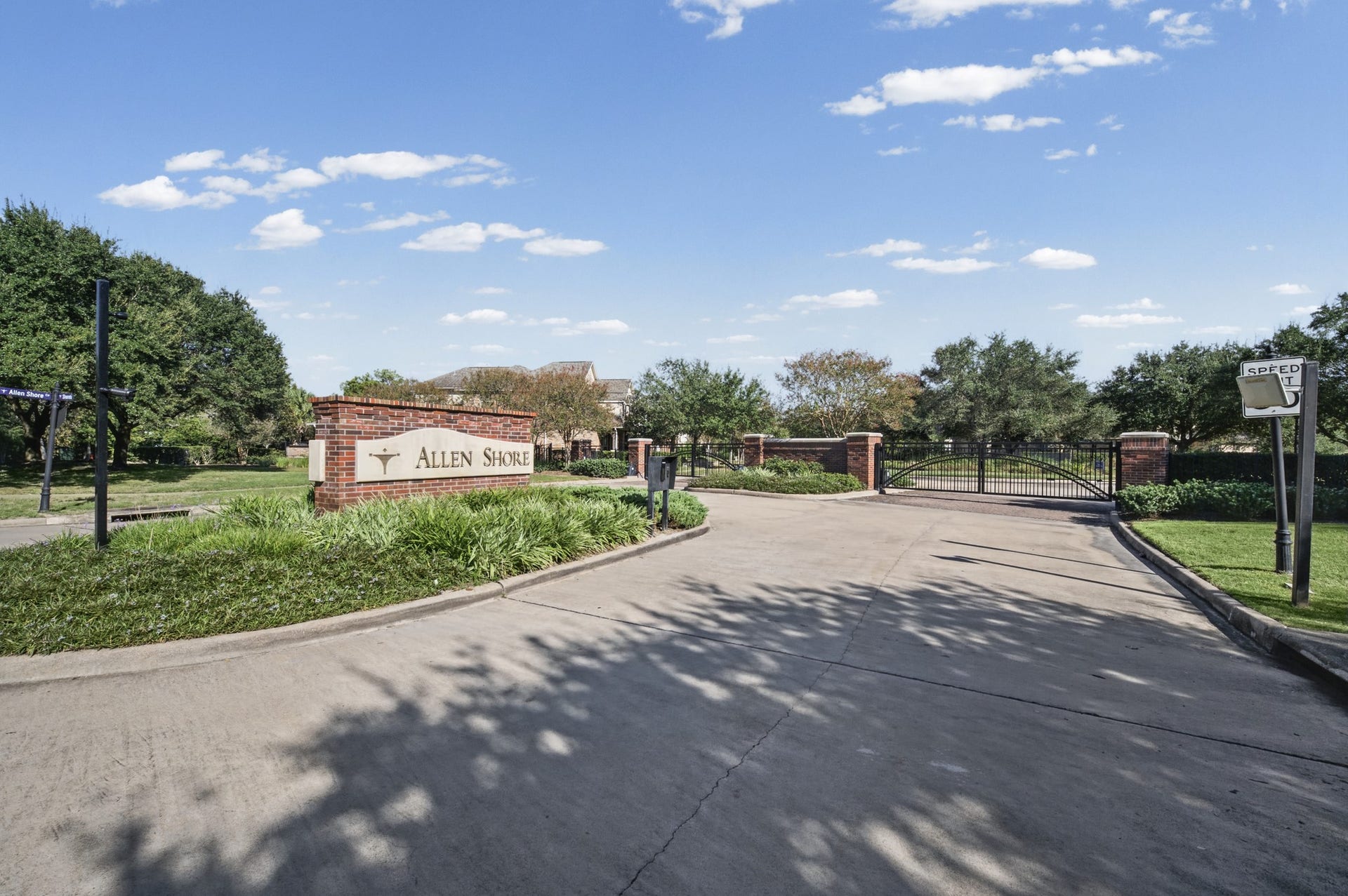 18103 E Allen Shore Drive, Cypress, TX 77433