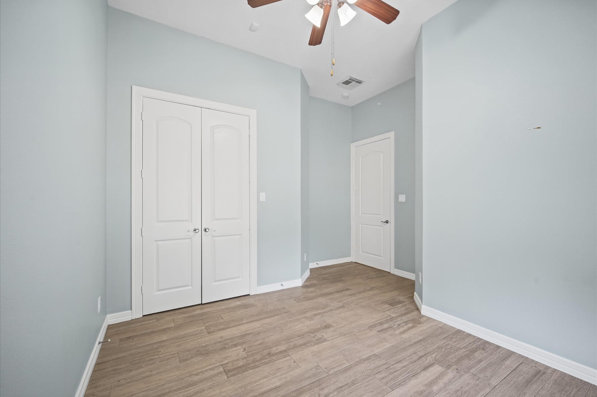 18103 E Allen Shore Drive, Cypress, TX 77433