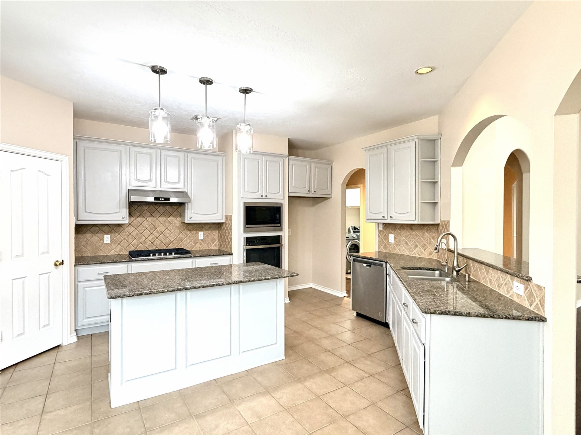 3043 Fallbrook Drive, Pearland, TX 77584 3043 Fallbrook Drive, Pearland, TX 77584