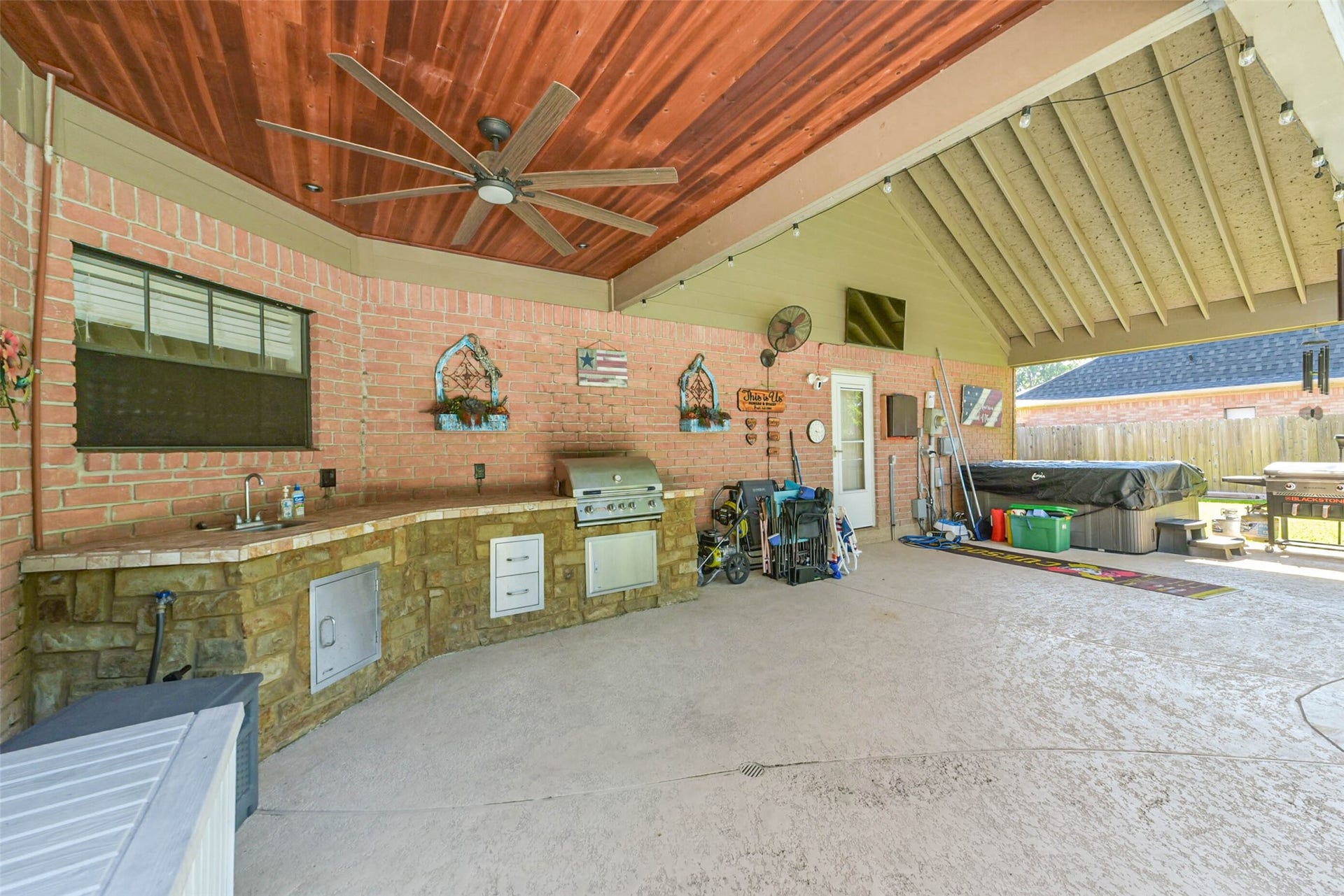8415 Atascocita Lake Way, Humble, TX 77346 8415 Atascocita Lake Way, Humble, TX 77346