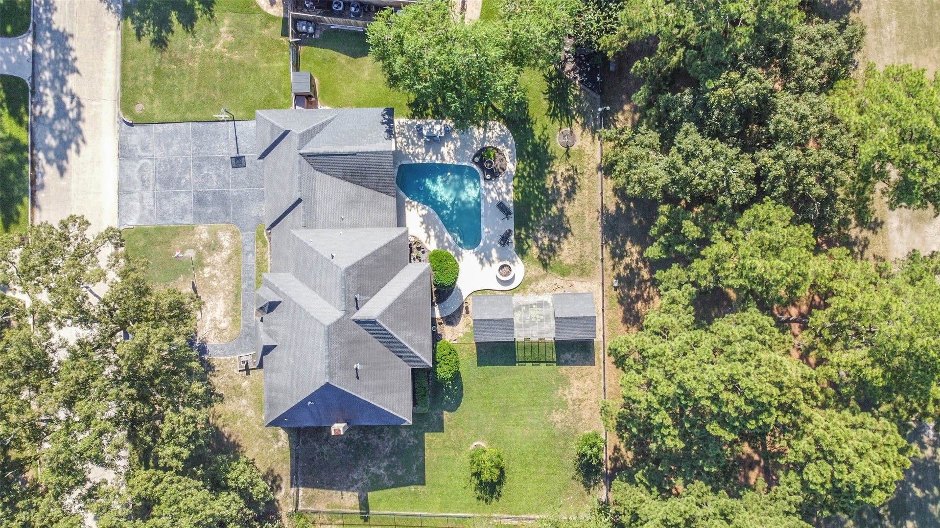 8415 Atascocita Lake Way, Humble, TX 77346 8415 Atascocita Lake Way, Humble, TX 77346