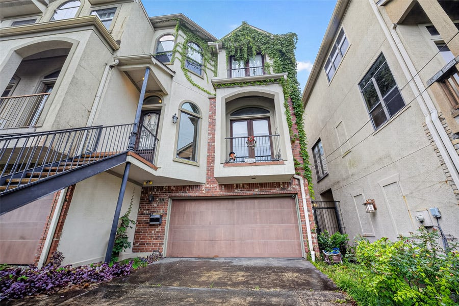 Property photo for 2334 Camden Drive, Houston, TX