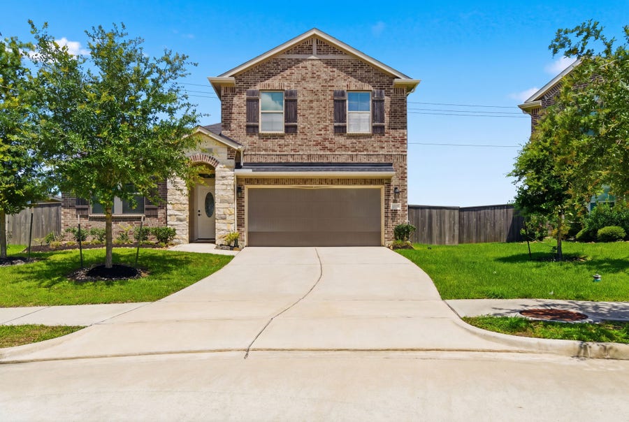 Property photo for 9127 Brazos Drive, Baytown, TX