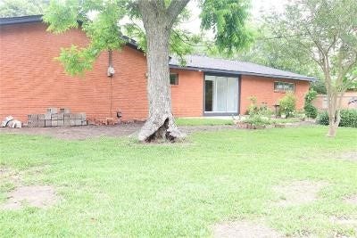 1903 Evergreen Lane, La Marque, TX 77568 1903 Evergreen Lane, La Marque, TX 77568