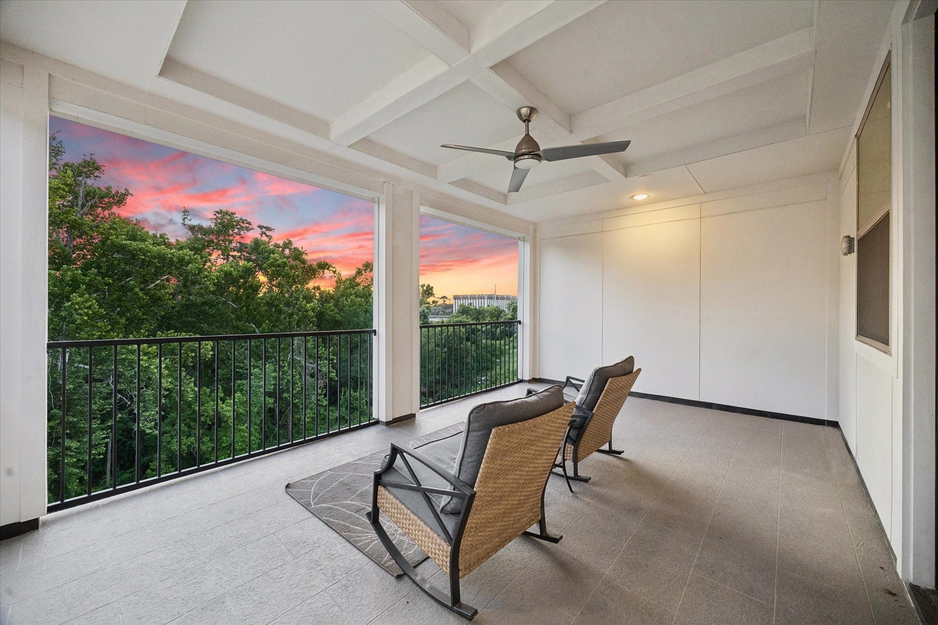 1907 W 25th Street, Houston, TX 77008 1907 W 25th Street, Houston, TX 77008