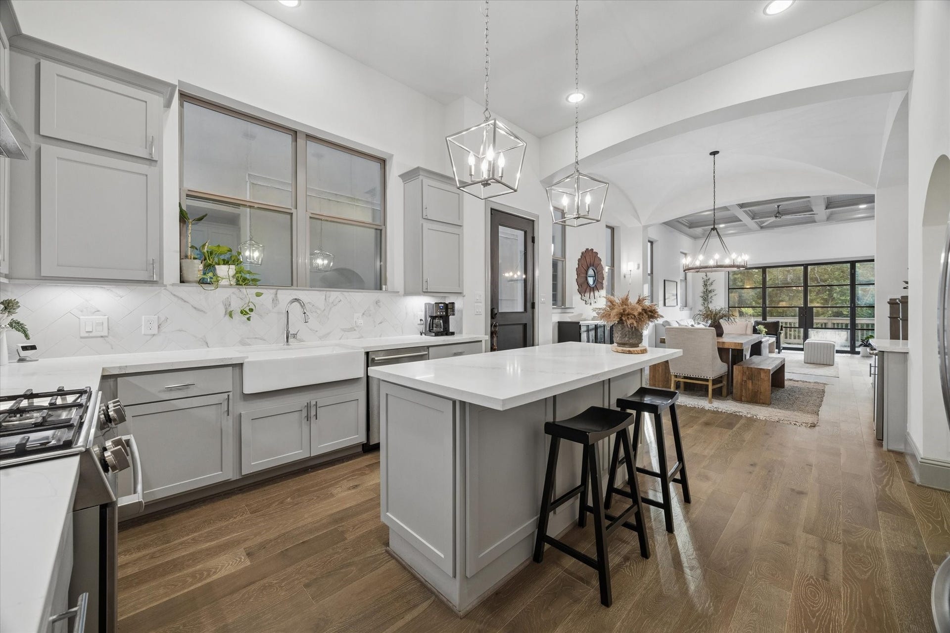 1907 W 25th Street, Houston, TX 77008 1907 W 25th Street, Houston, TX 77008