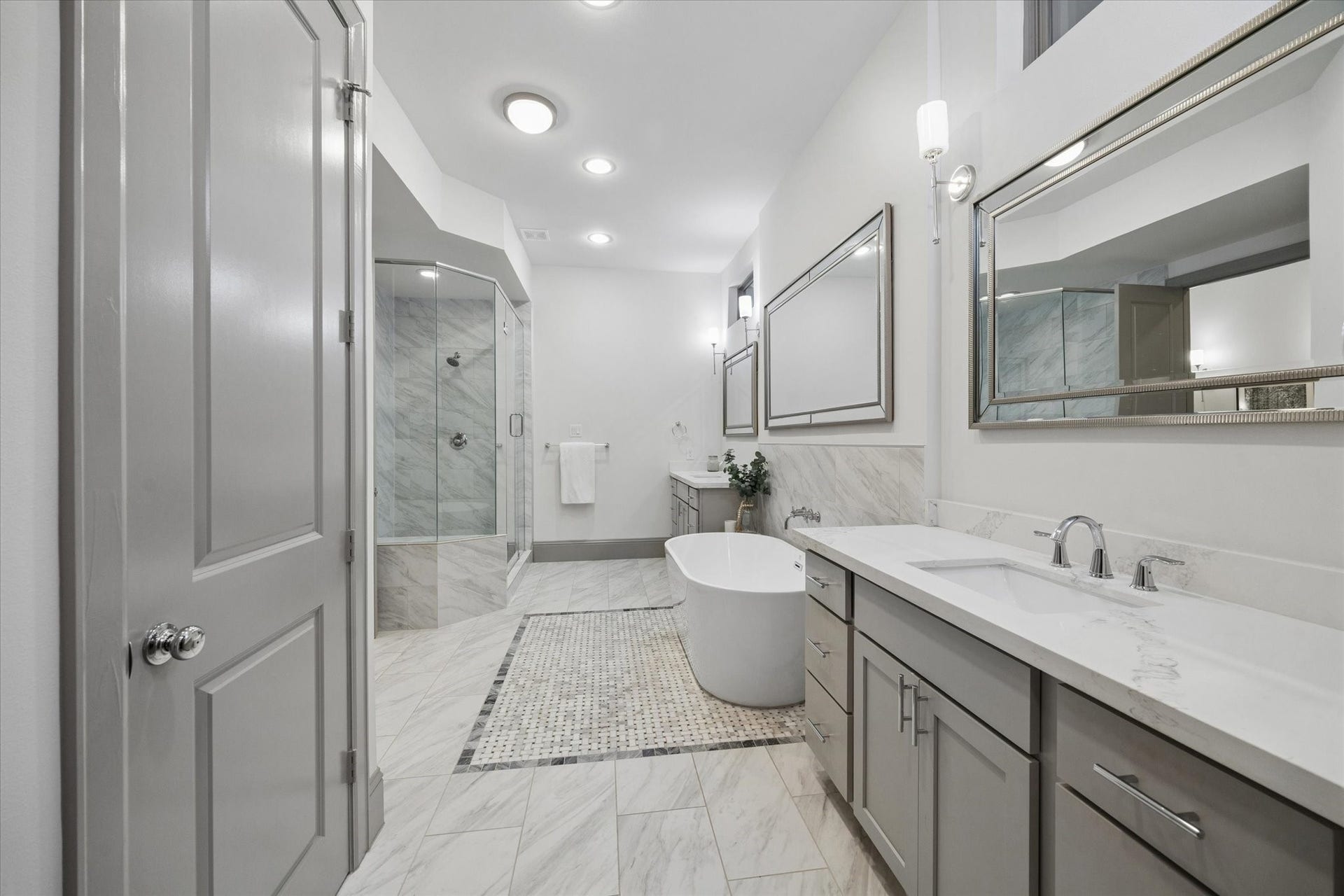 1907 W 25th Street, Houston, TX 77008 1907 W 25th Street, Houston, TX 77008