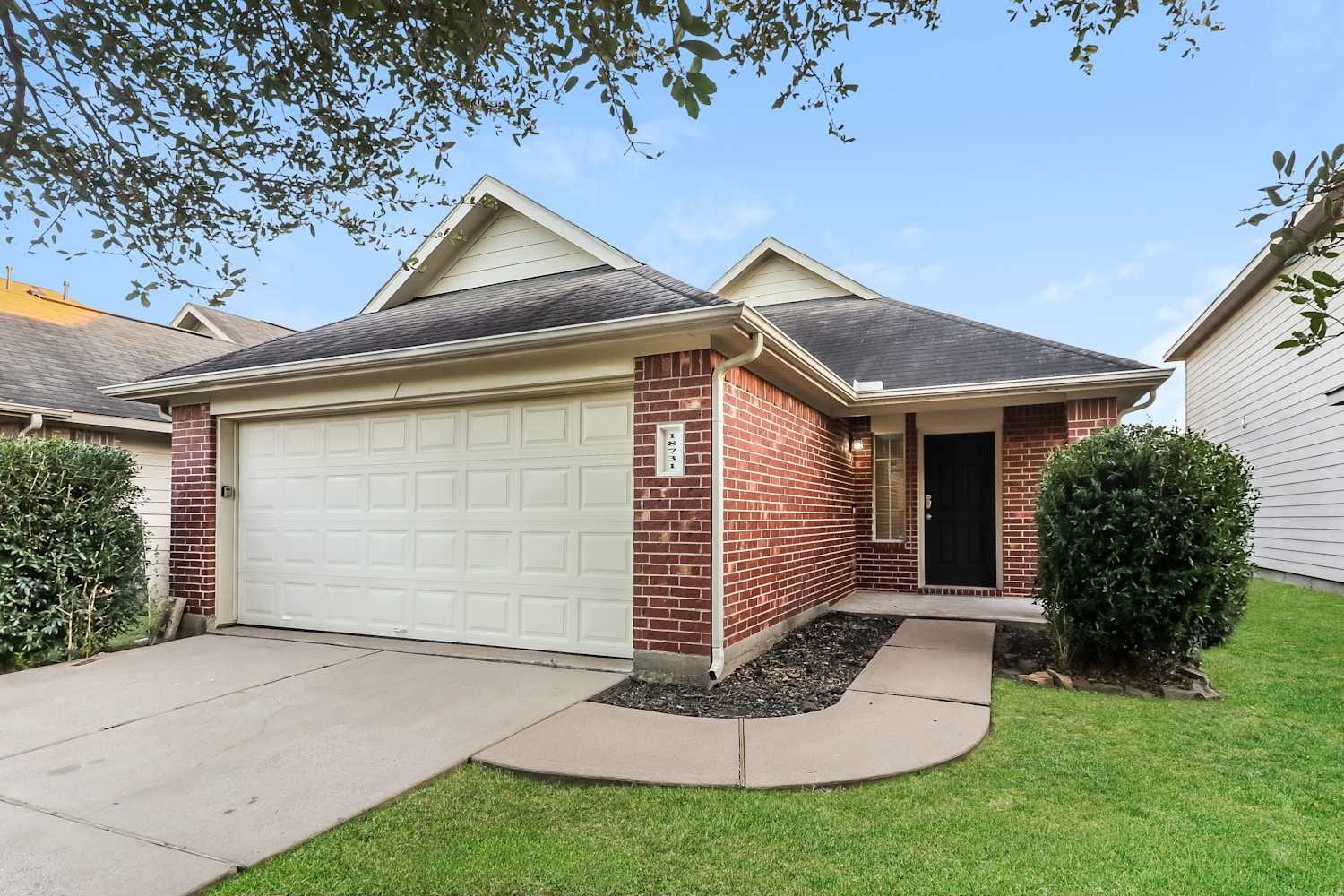 18731 Dennington Drive, Katy, TX 77449 18731 Dennington Drive, Katy, TX 77449