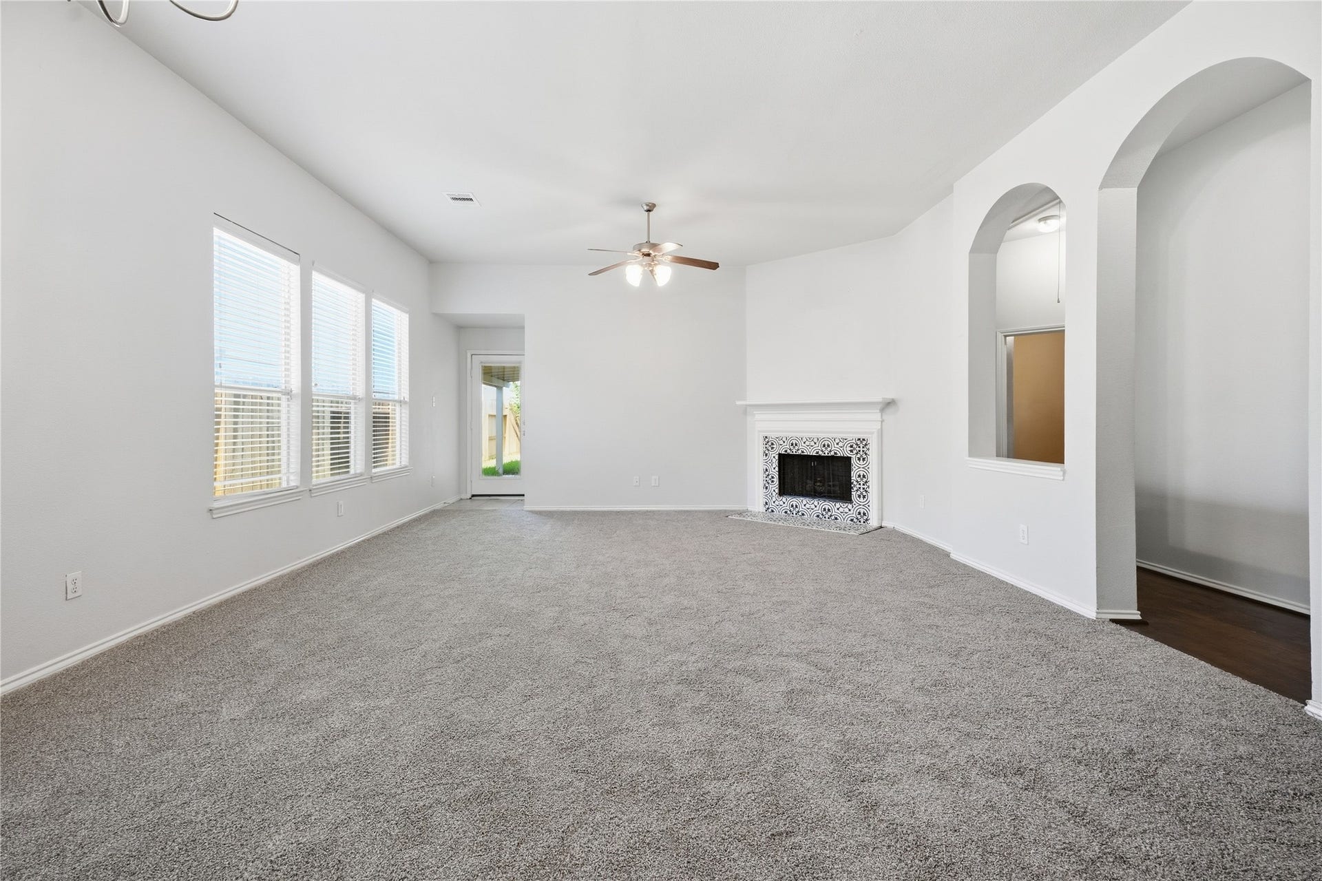 872 Rock Harbor Lane, League City, TX 77573 872 Rock Harbor Lane, League City, TX 77573