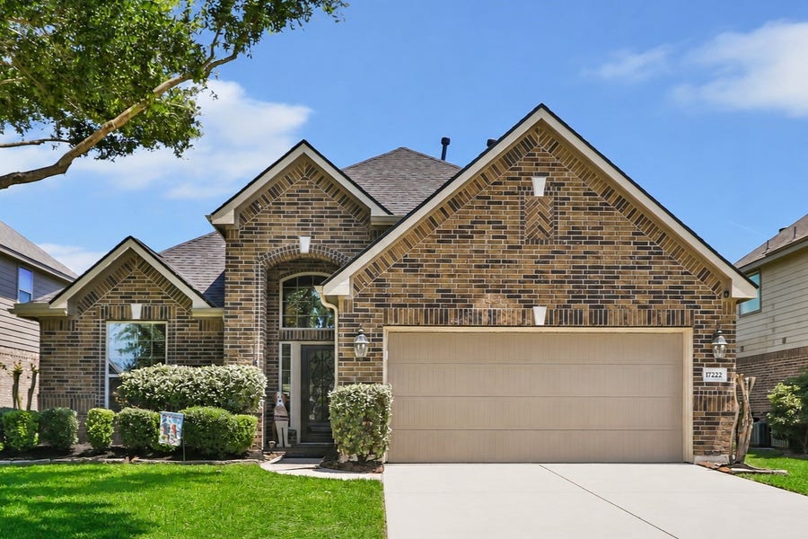 Property photo for 17222 Lowell Lake Lane, Humble, TX