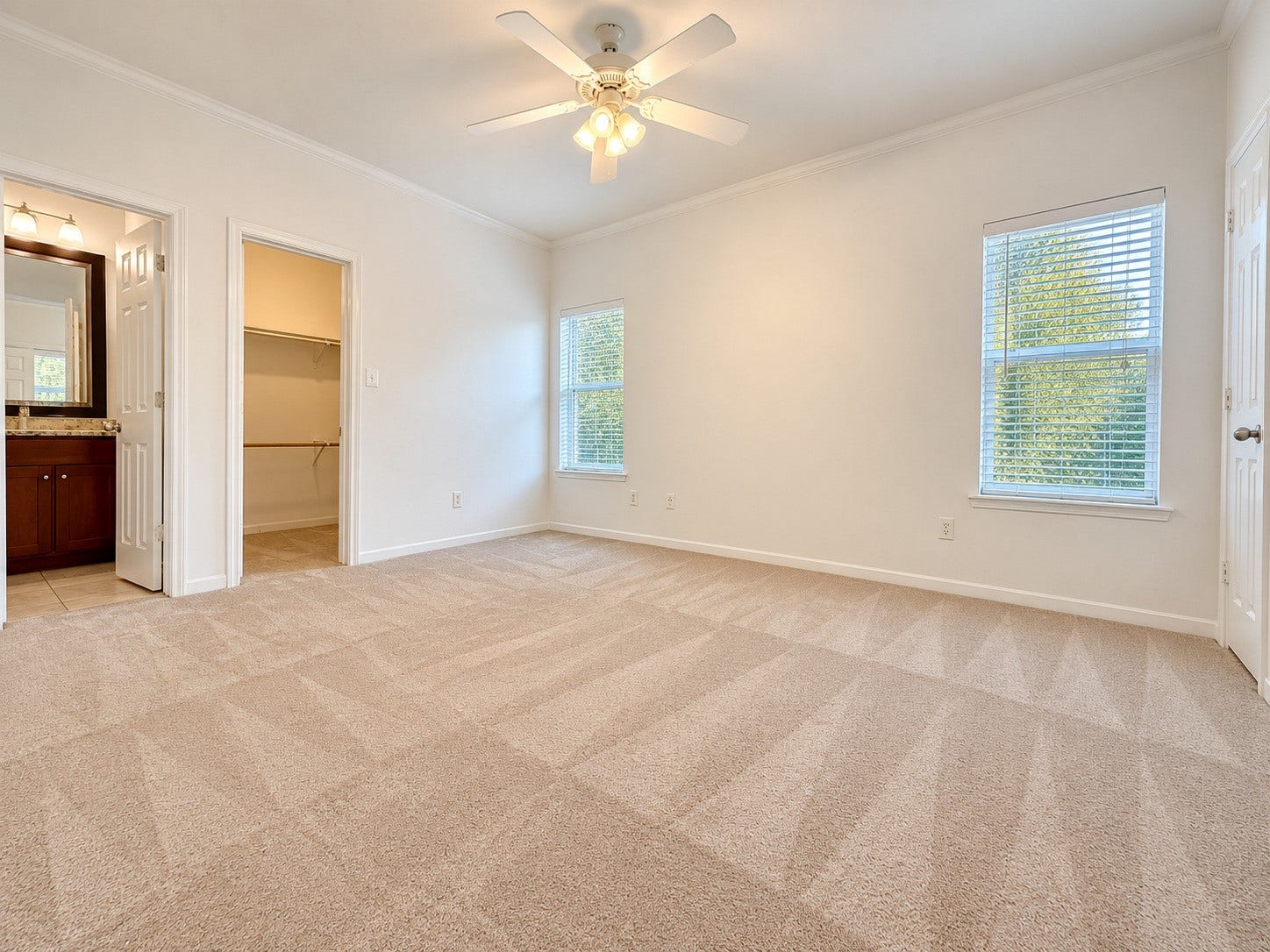 4041 Law Street, #606, Houston, TX 77005